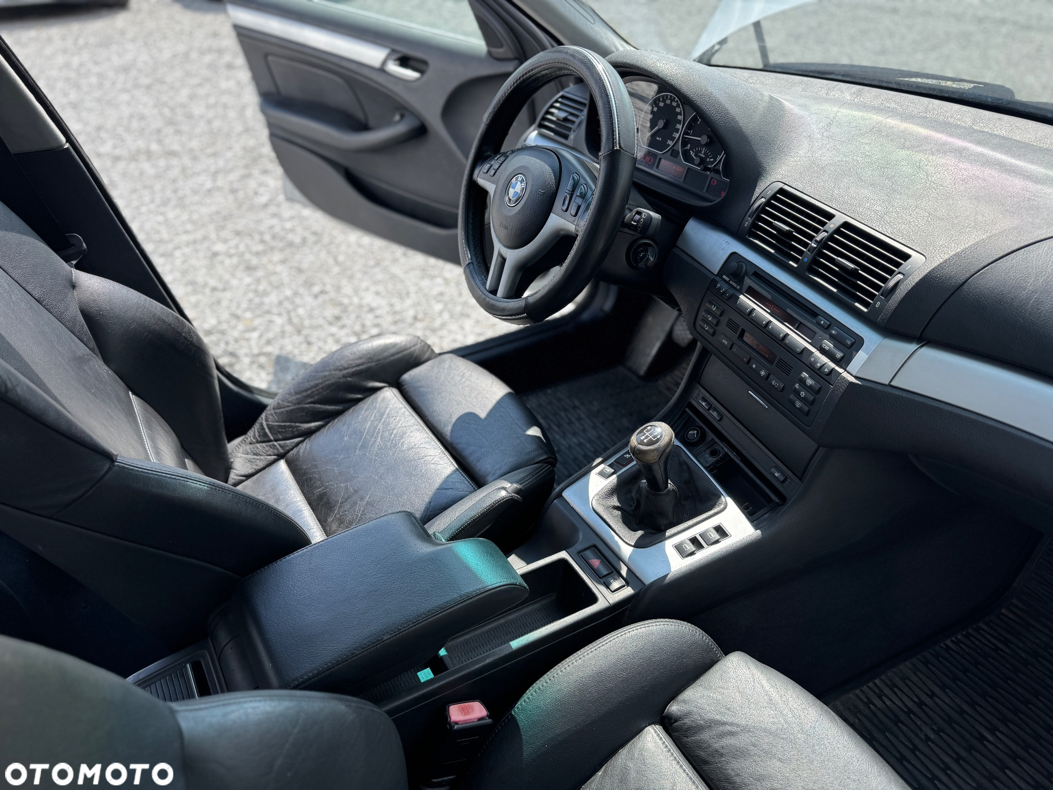 BMW Seria 3 330i Touring Edition Sport - 14