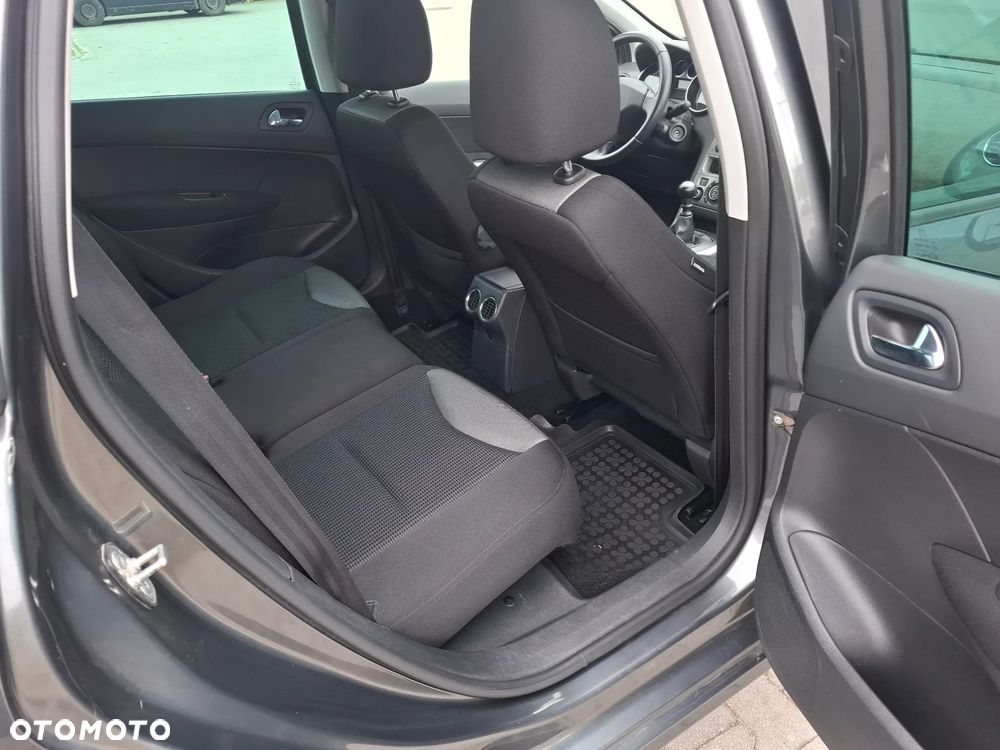 Peugeot 308 1.6 HDi Premium - 18
