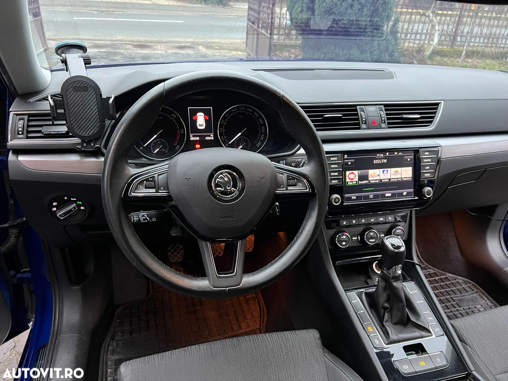 Skoda Superb Combi 2.0 TDI Active - 11