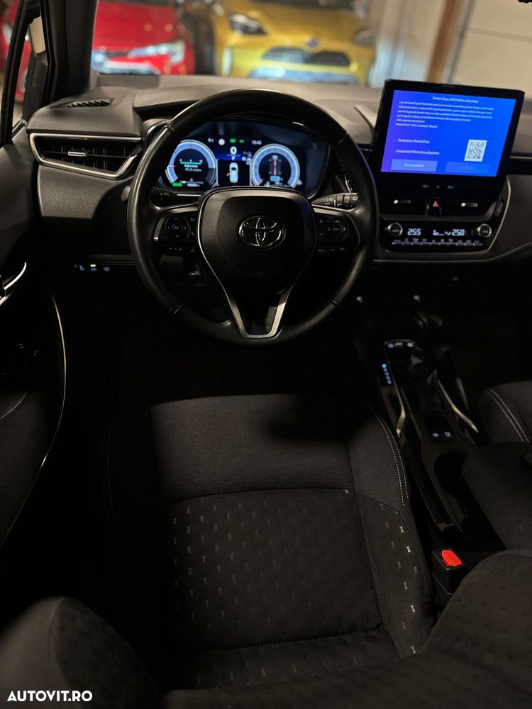 Toyota Corolla 1.8 Comfort - 30