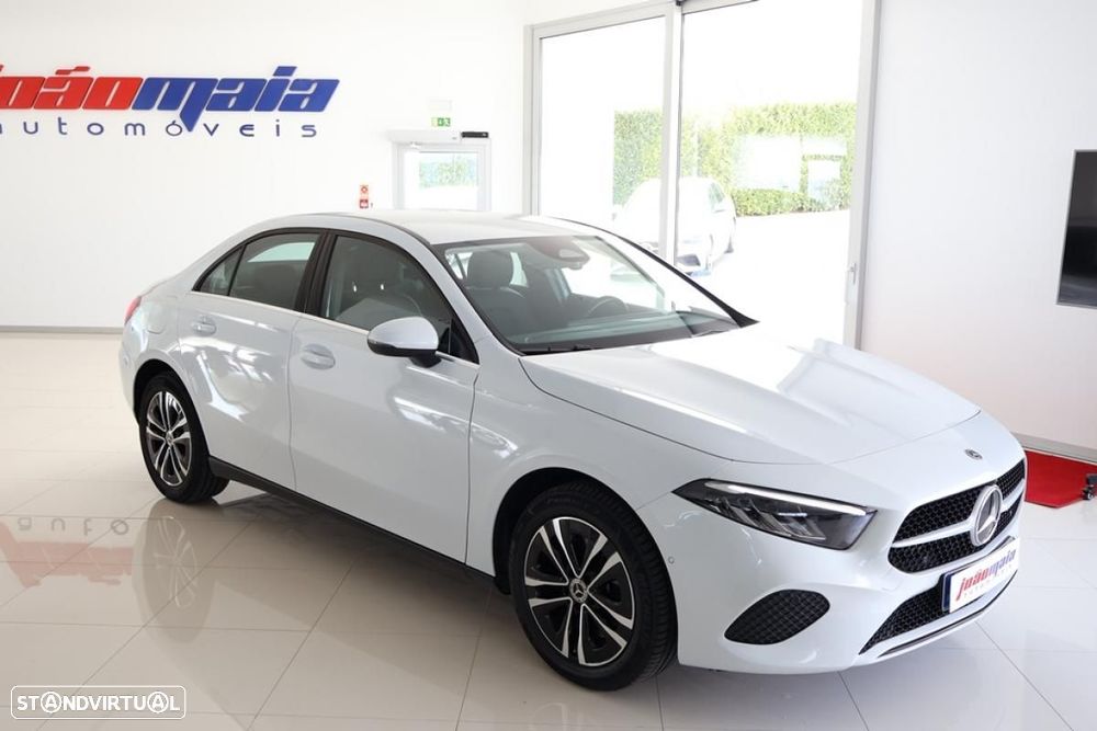 Mercedes-Benz A 250 Limousine e - 13