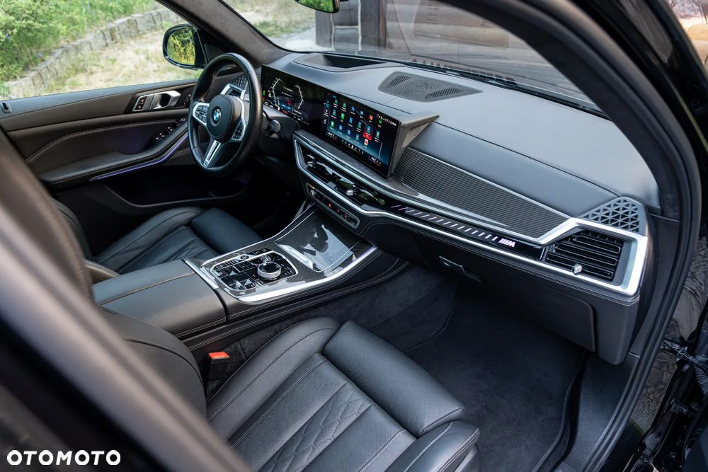 BMW X5 M M60i xDrive - 24