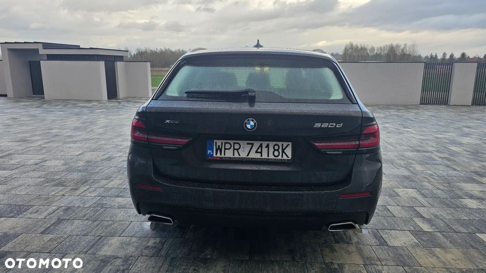 BMW Seria 5 520d xDrive mHEV - 8