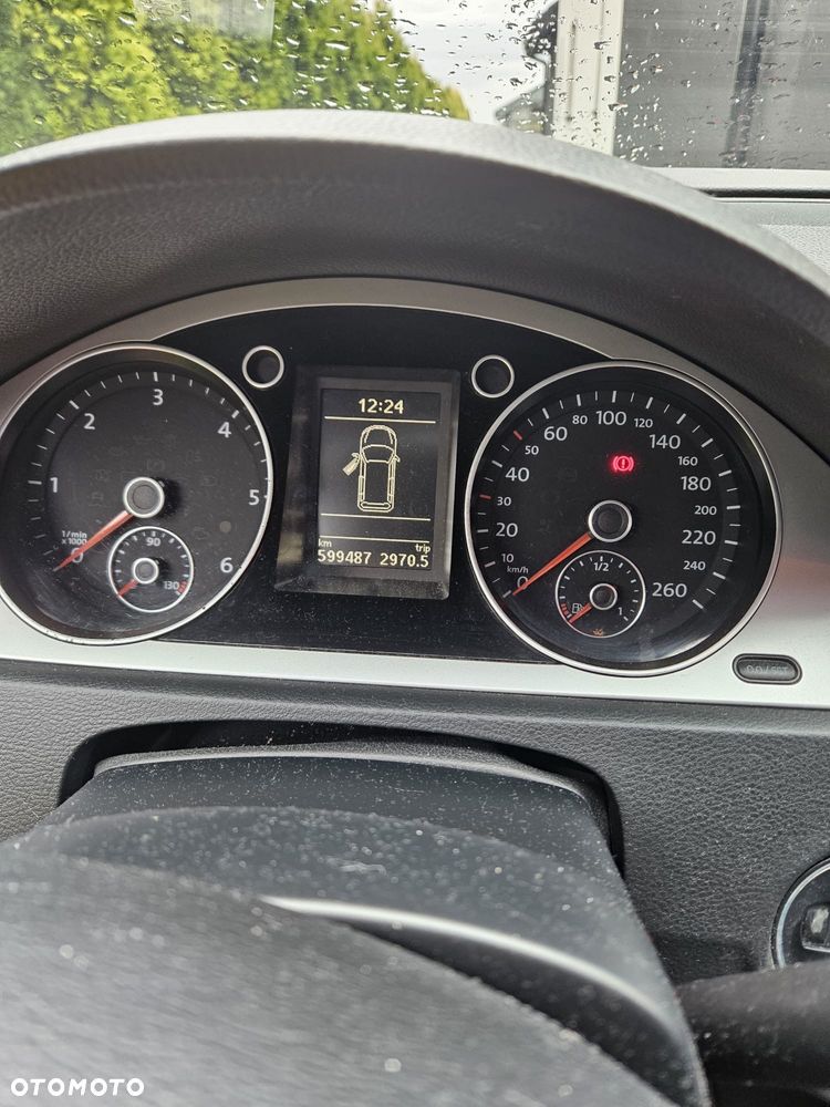 Volkswagen Passat - 3