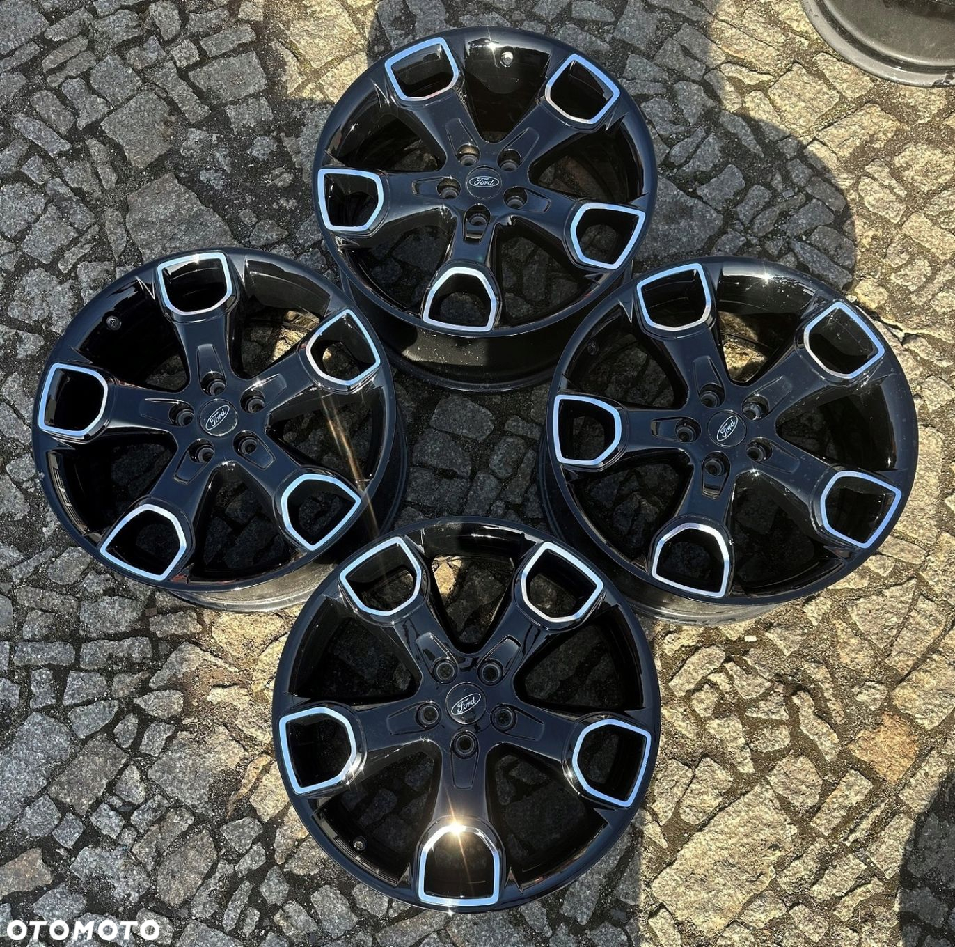 FELGI ALU 5X108 FORD KUGA 19 8J ORYGINAŁ OE 4SZT - 5