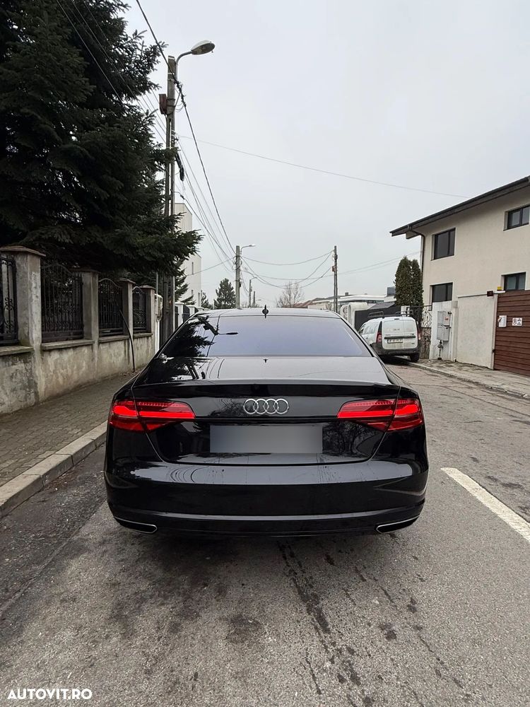 Audi A8 - 5
