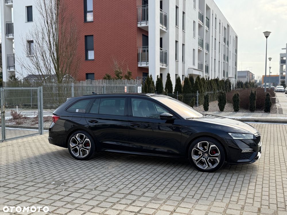 Skoda Octavia 2.0 TDI RS DSG - 17