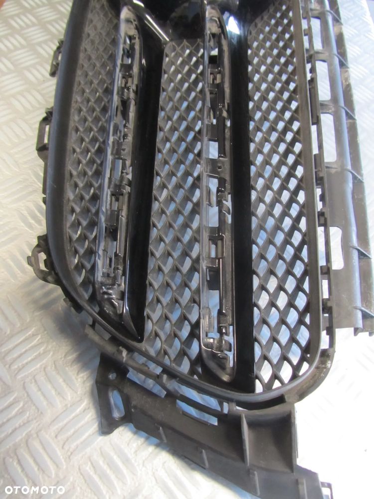 atrapa 2138880223 - 2