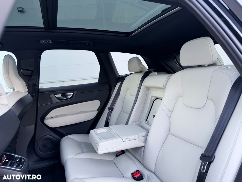 Volvo XC 60 D4 Geartronic Momentum Pro - 22