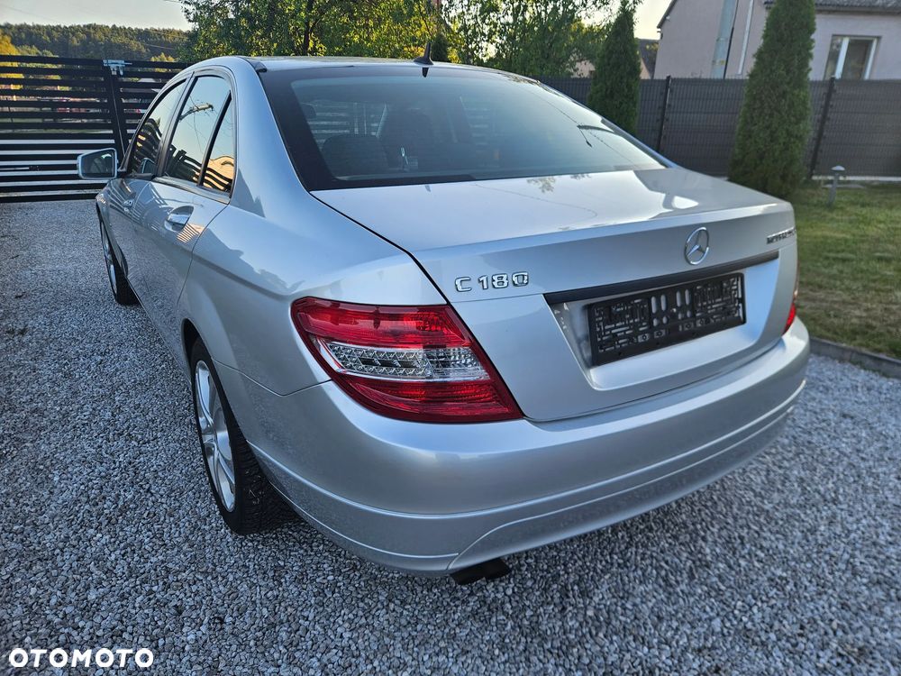 Mercedes-Benz Klasa C 180 Kompressor BlueEFFICIENCY - 11
