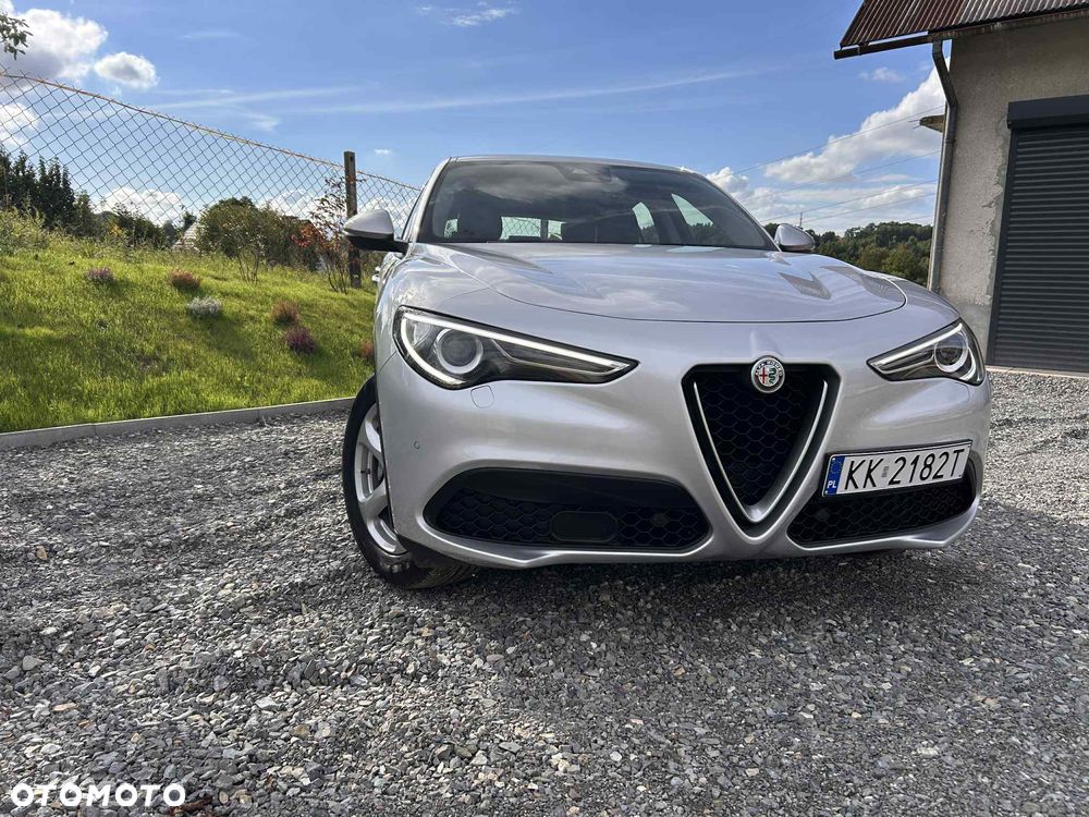 Alfa Romeo Stelvio 2.2 JTDM - 12