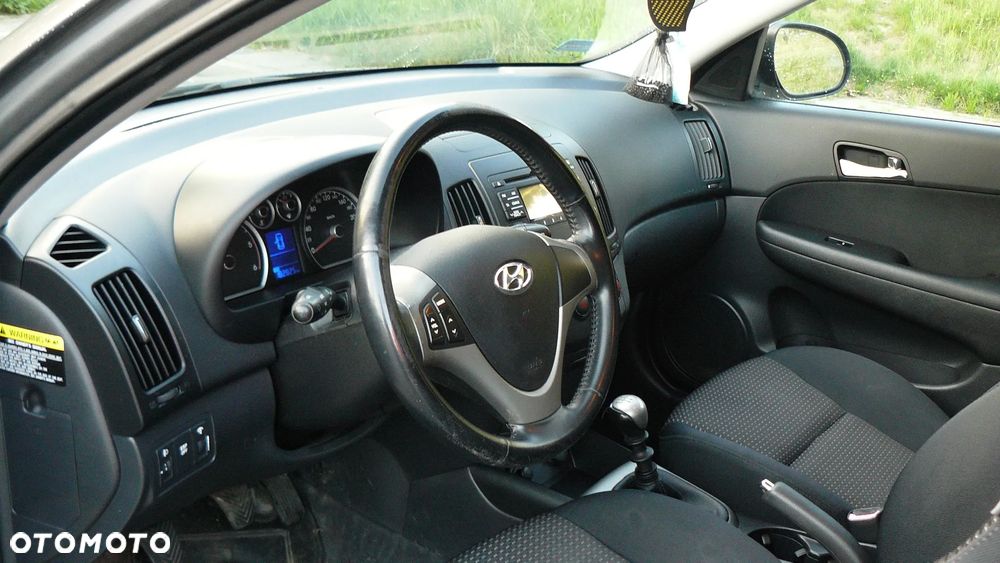 Hyundai i30 1.6 CRDi Classic + - 12