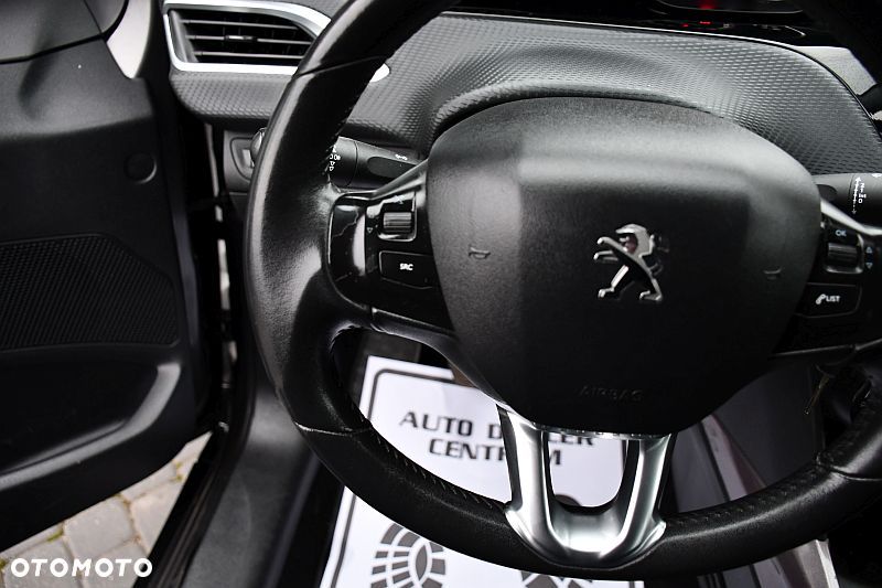 Peugeot 2008 1.6 BlueHDi Style - 18