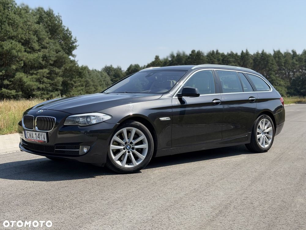 BMW Seria 5 525d xDrive Luxury Line - 2