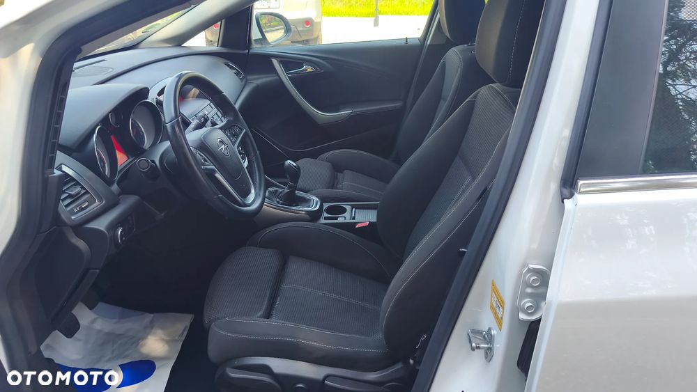 Opel Astra 1.6 T Sport - 12