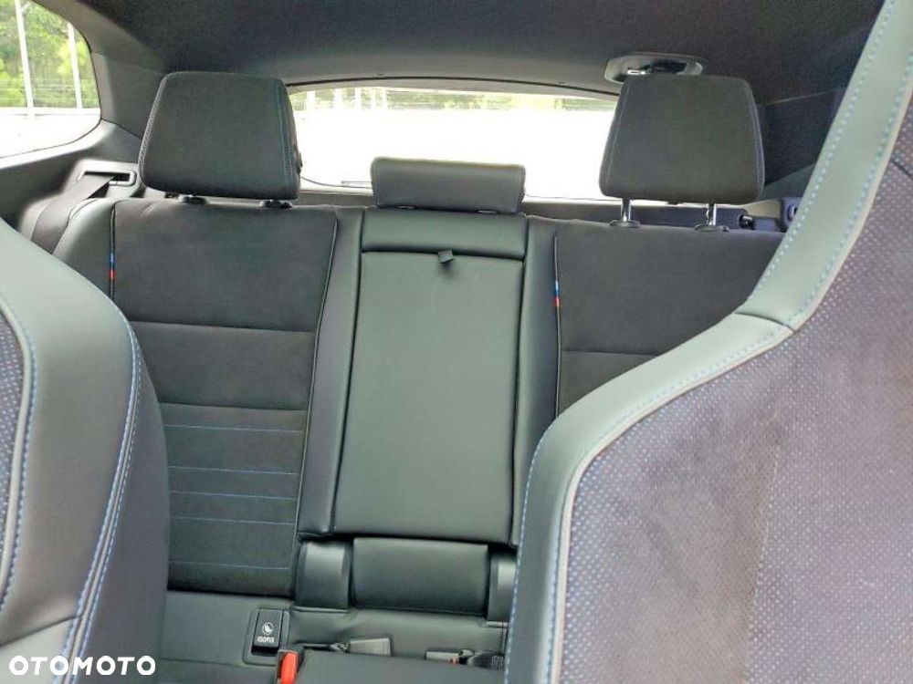 BMW X1 - 10