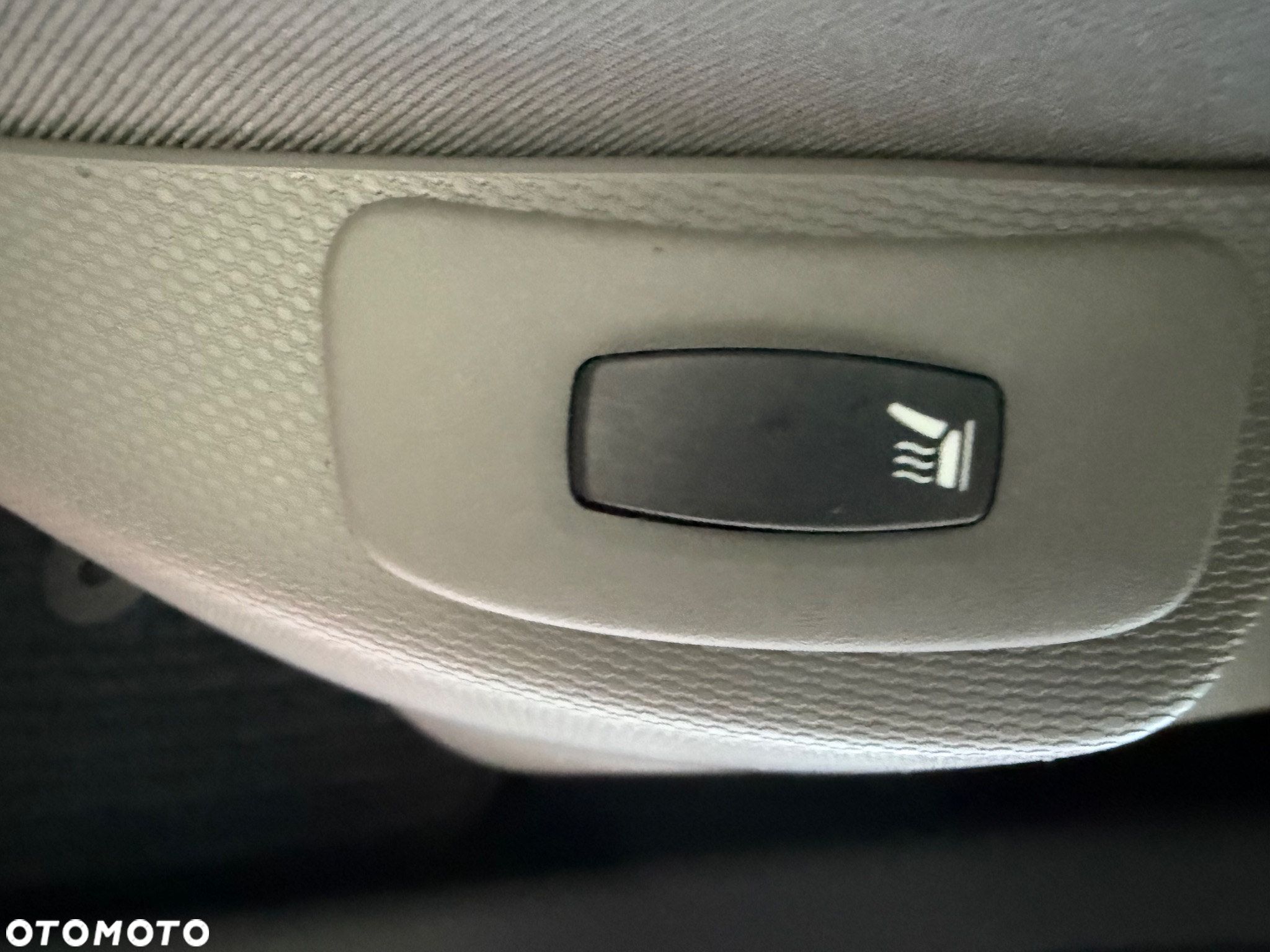 Renault Captur ENERGY TCe 120 EDC LIMITED - 30