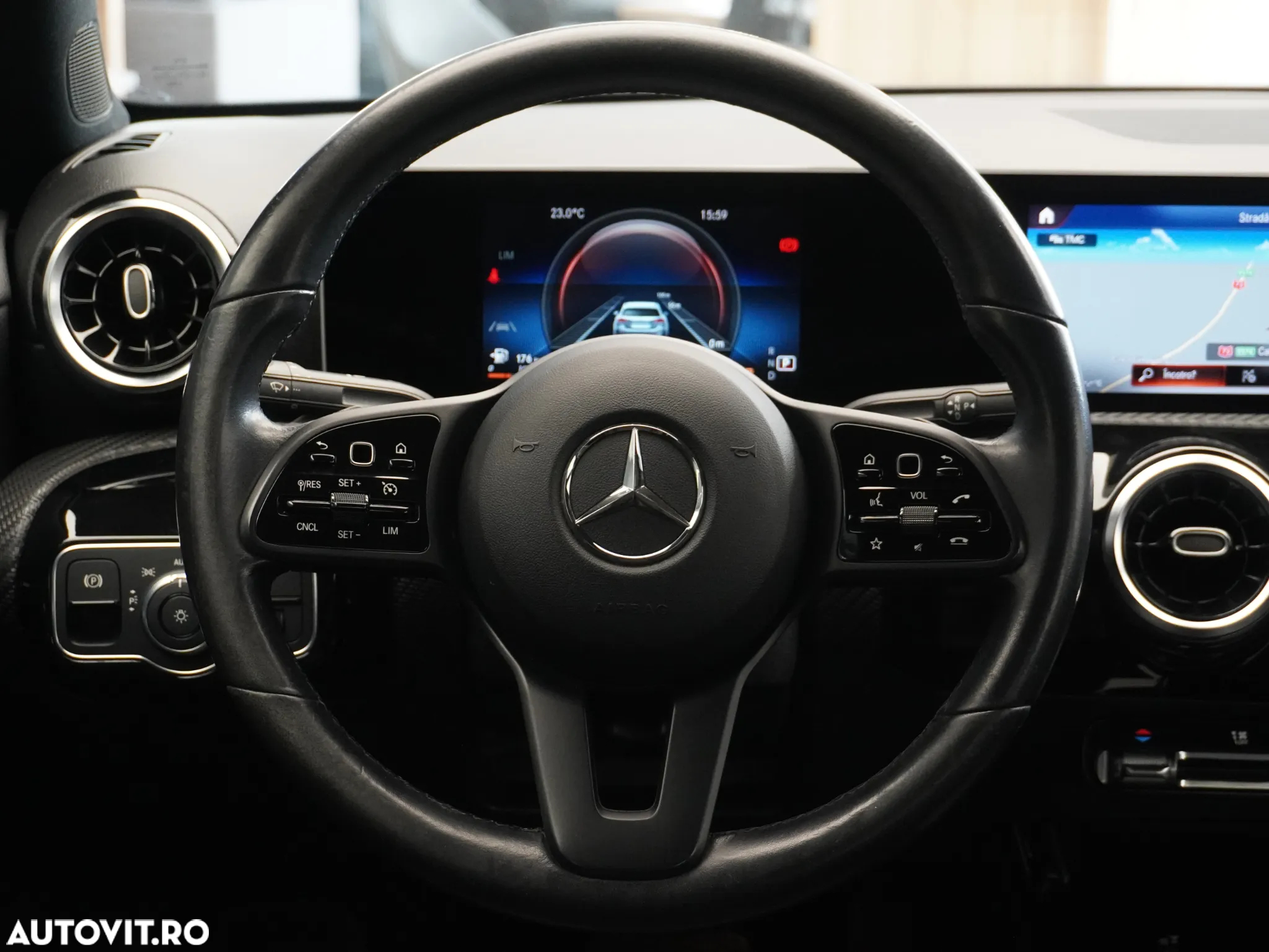Mercedes-Benz CLA 180 d 7G-DCT - 21
