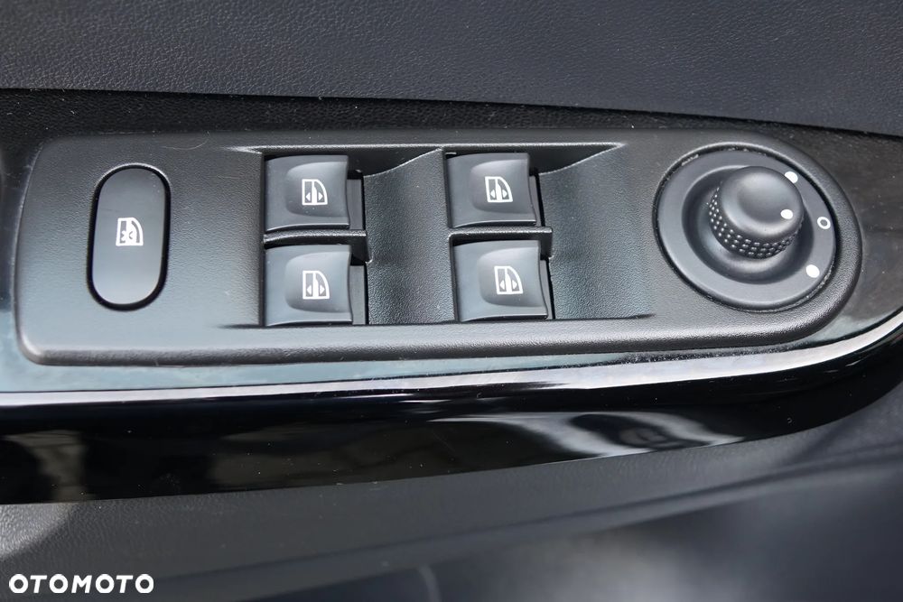 Renault Captur (ENERGY) TCe 90 LIMITED - 21