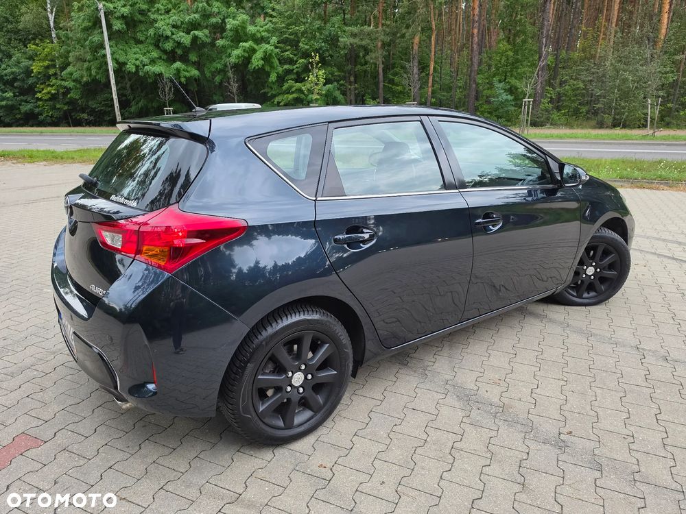 Toyota Auris 1.6 VVT-i Executive - 17