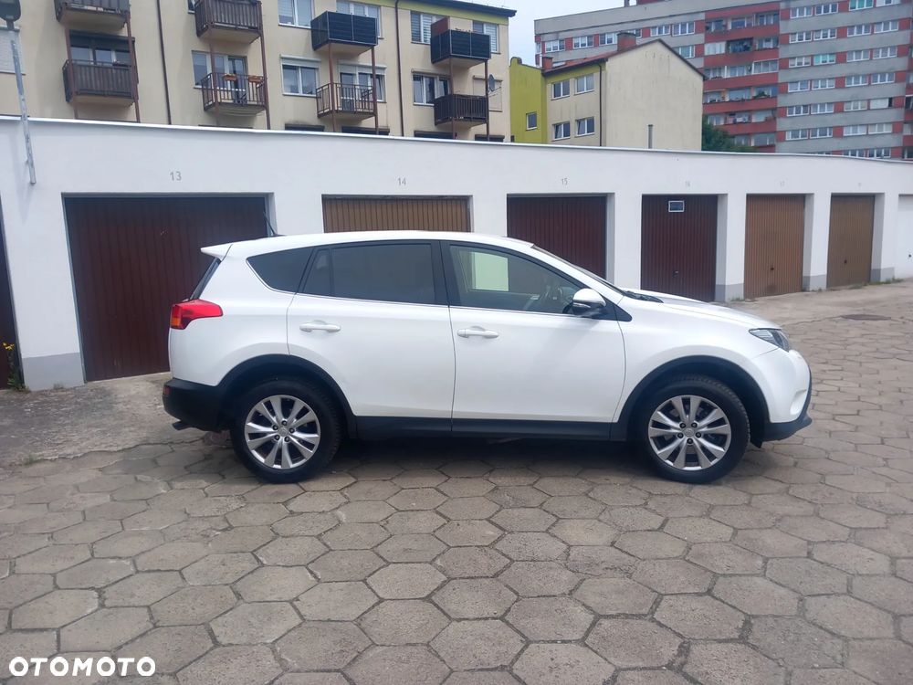 Toyota RAV4 2.2 D-4D 4x4 Executive - 3
