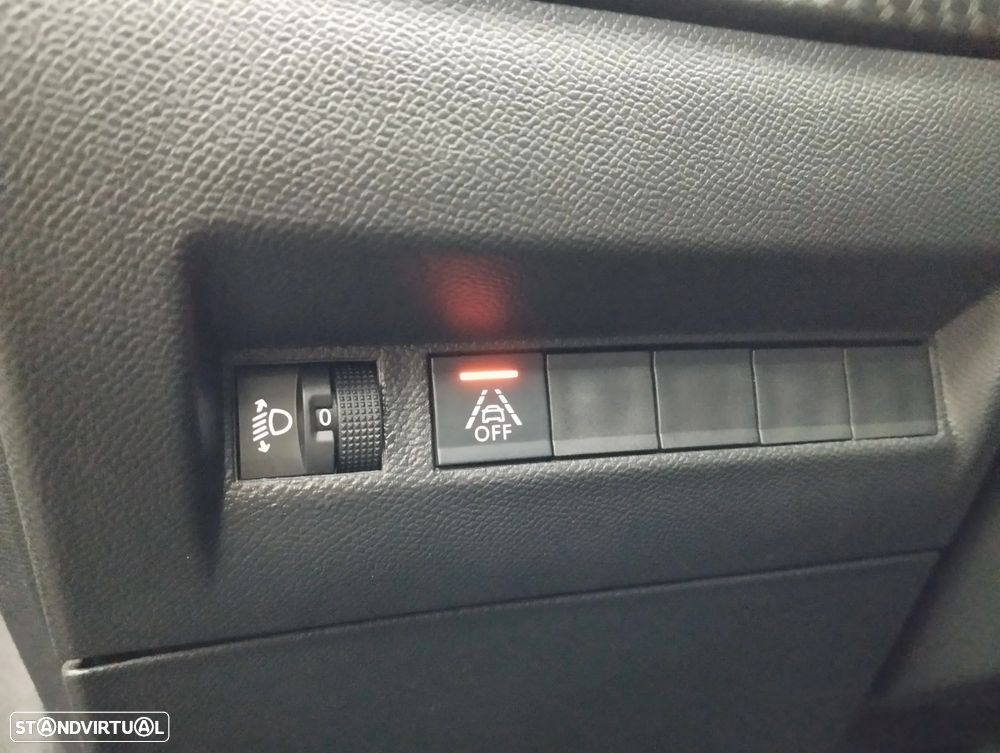 Peugeot 208 1.2 PureTech Allure Pack EAT8 - 18