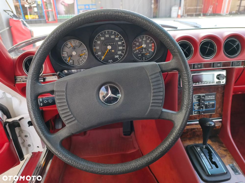 Mercedes-Benz SLC - 10