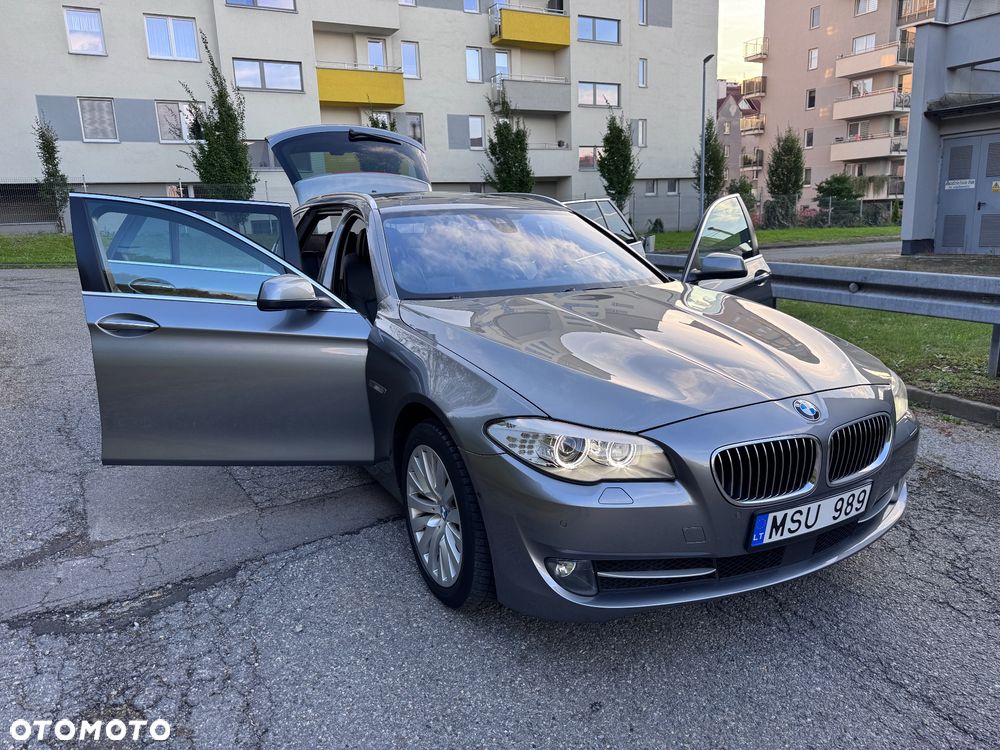 BMW Seria 5 530d xDrive Luxury Line - 10
