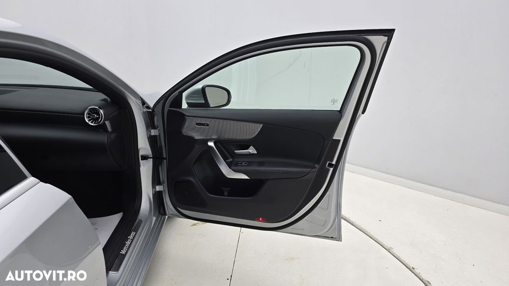 Mercedes-Benz A - 18
