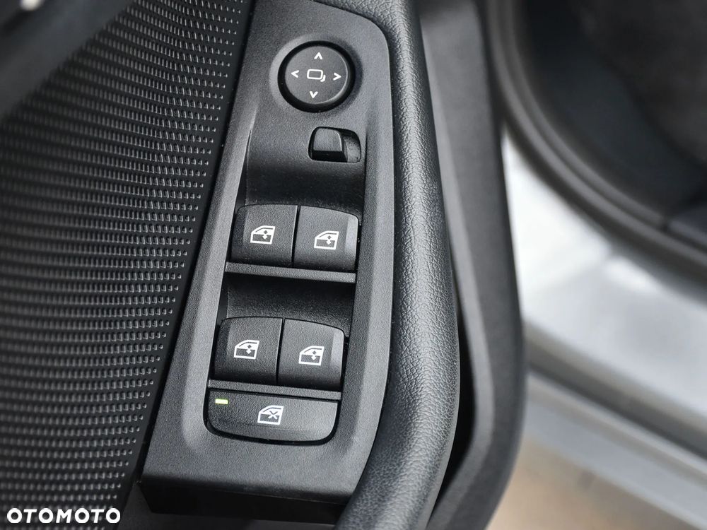 BMW Seria 1 118i Advantage - 16