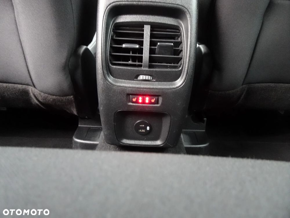 Ford Kuga 1.5 EcoBoost FWD Titanium X - 34