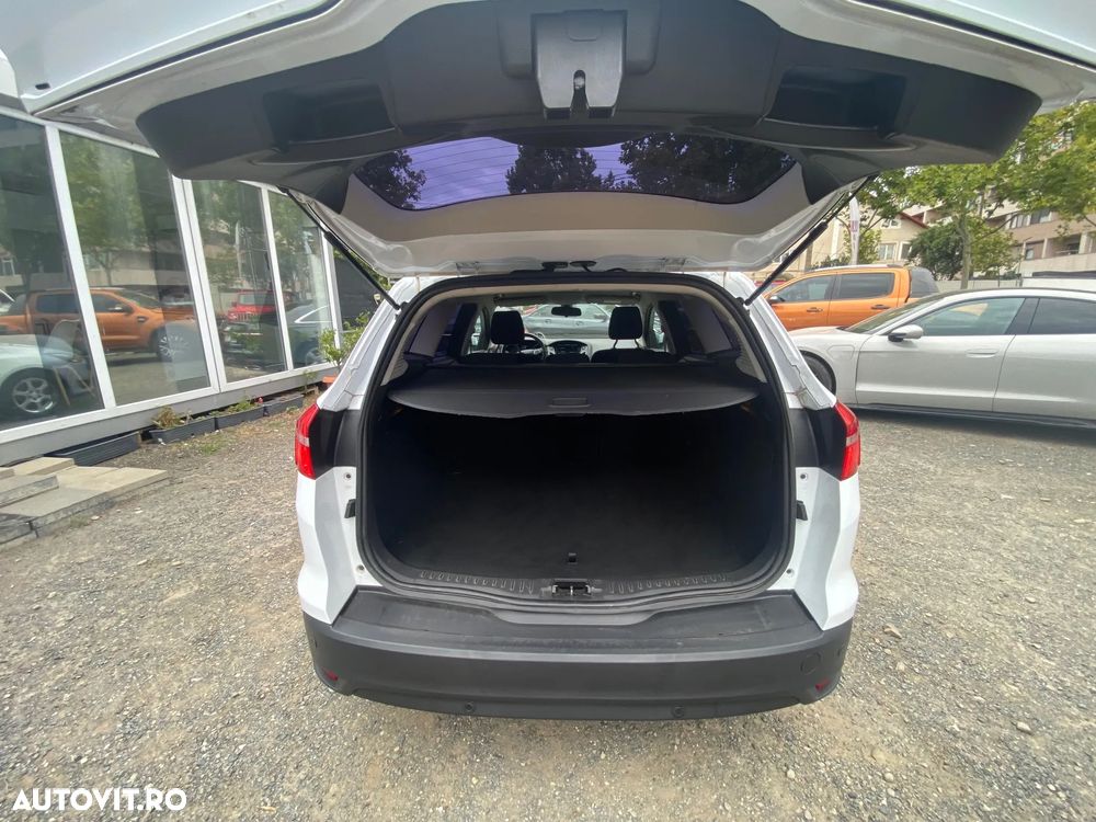 Ford Focus 1.5 TDCi Trend - 9