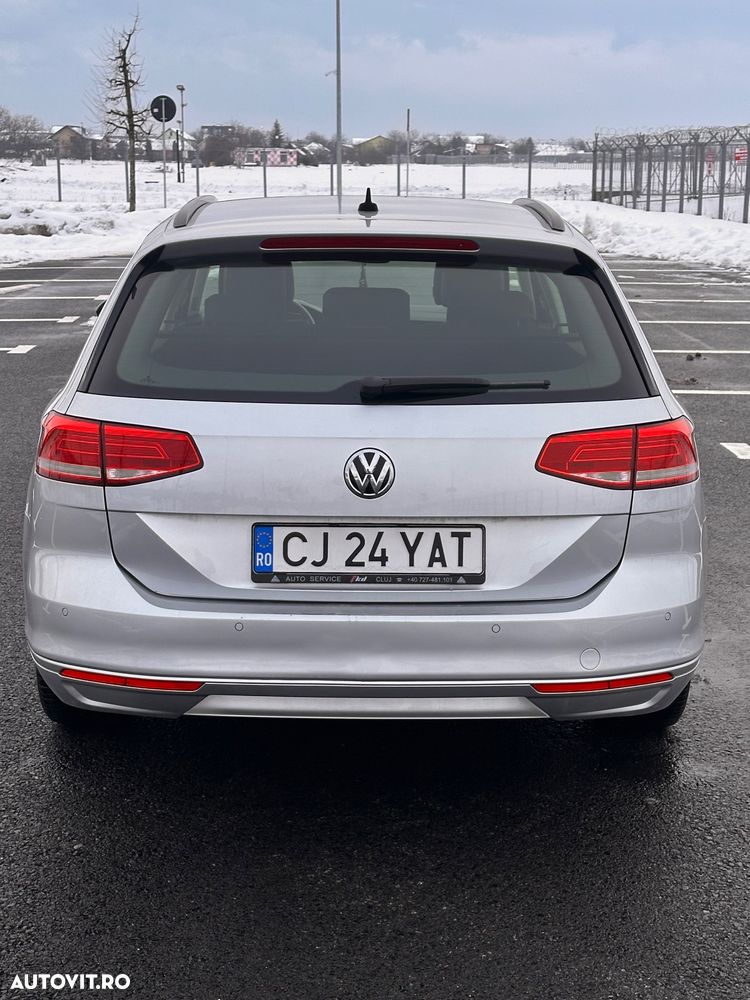 Volkswagen Passat 2.0 TDI DSG (BlueMotion Technology) Comfortline - 12