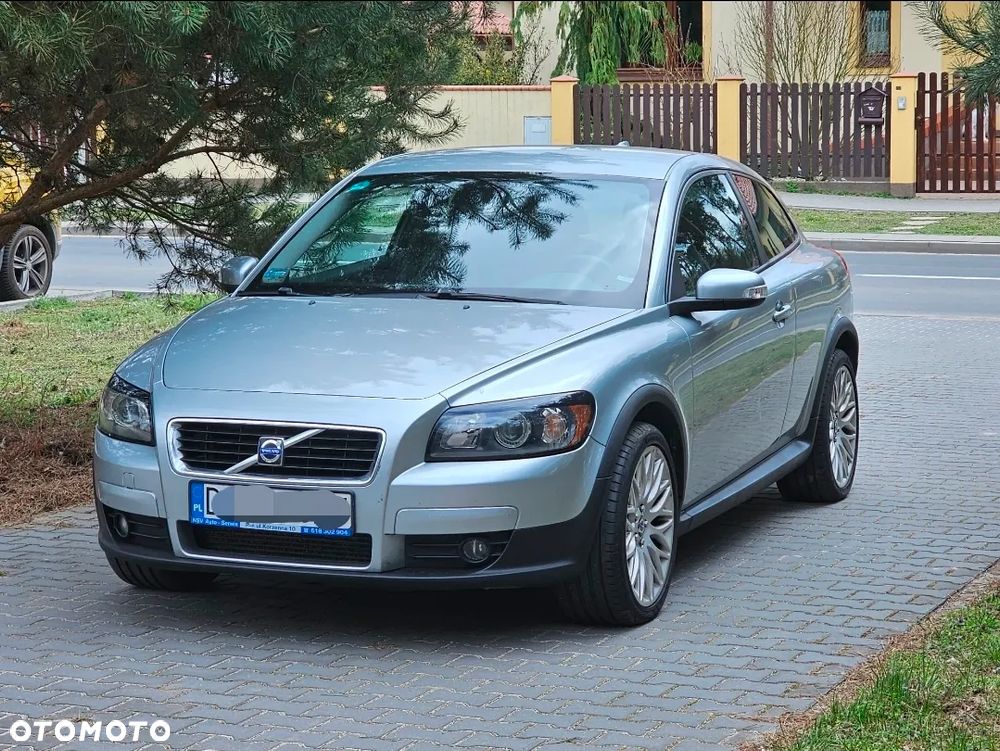 Volvo C30 2.0D Momentum - 1