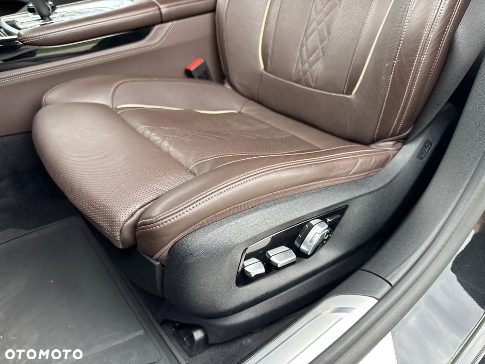 BMW Seria 7 750d xDrive sport - 13