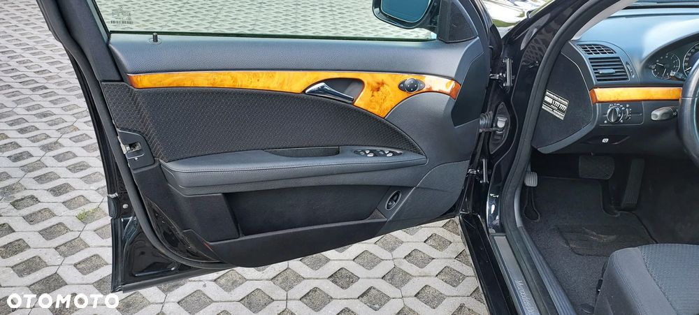 Mercedes-Benz Klasa E - 30