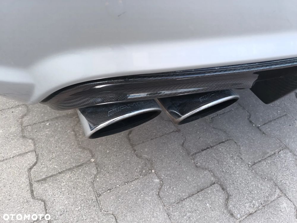 Mercedes-Benz Klasa C 63 AMG 7G-TRONIC Performance Plus SPORT EDITION - 15