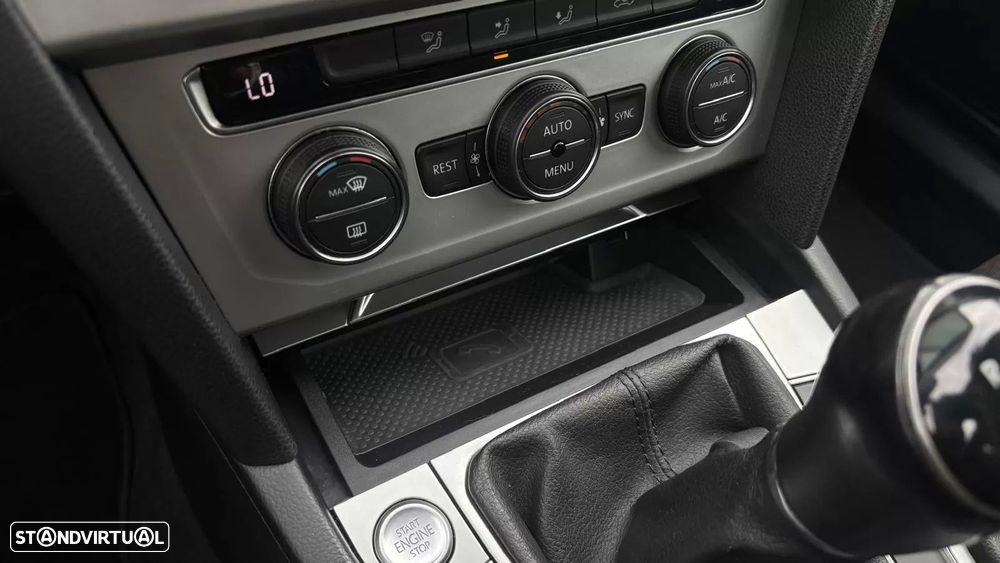 VW Passat 2.0 TDI Confortline - 13