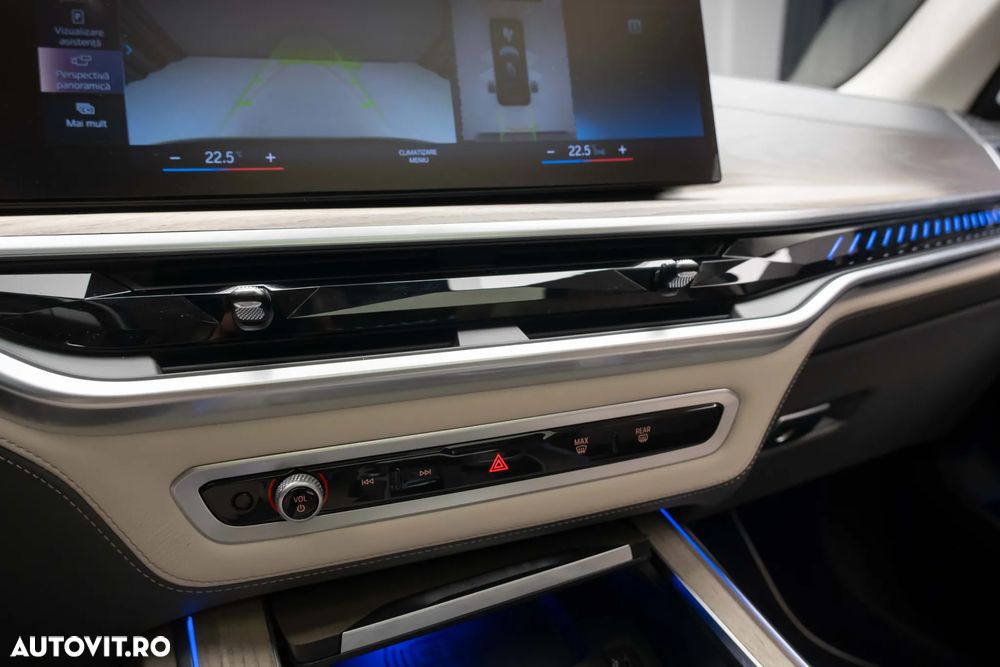 BMW X7 M60i xDrive - 19