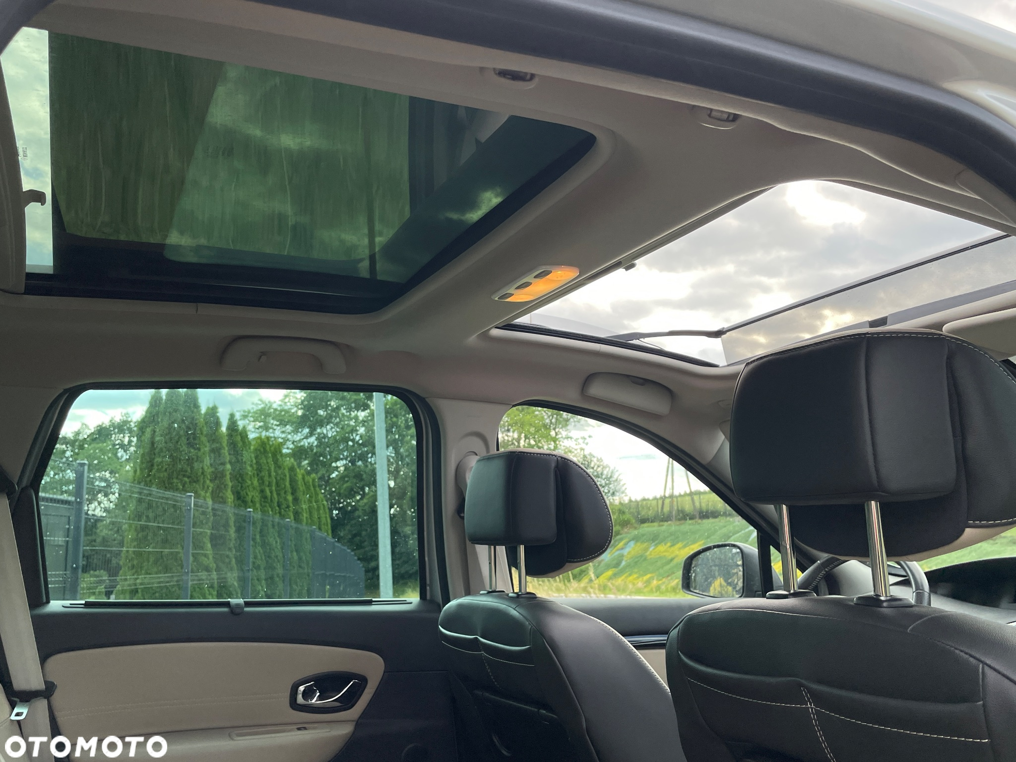 Renault Grand Scenic ENERGY TCe 130 S&S Bose Edition - 25