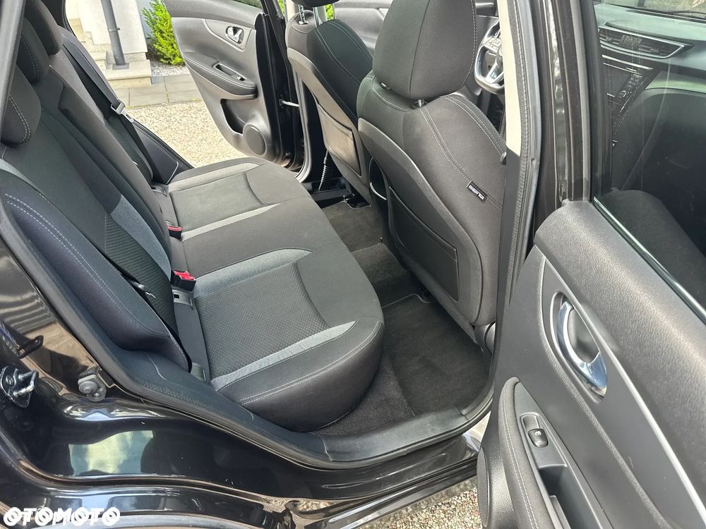 Nissan Qashqai 1.6 DIG-T N-Connecta - 26