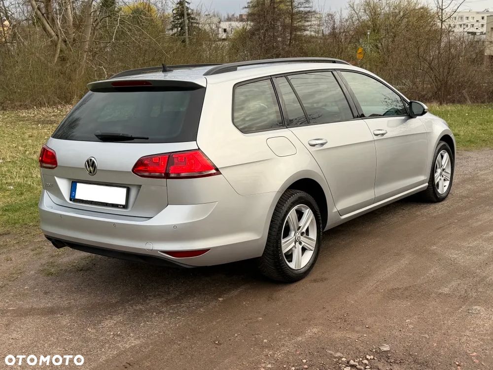 Volkswagen Golf 1.6 TDI BlueMotion Technology Trendline - 4