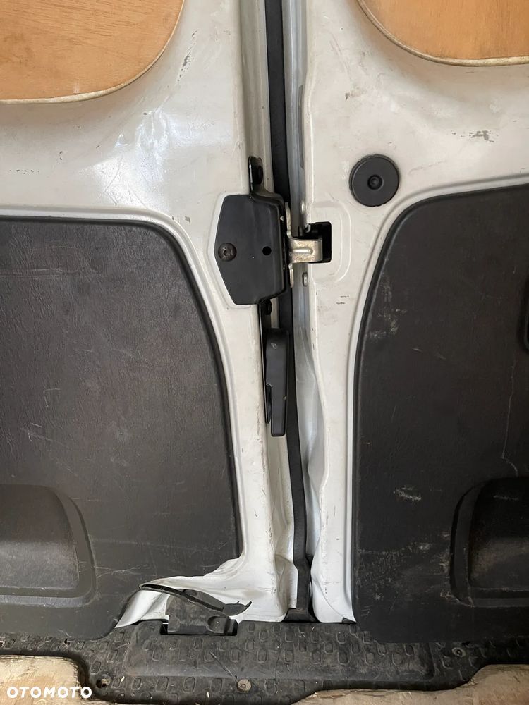 Renault Trafic - 17