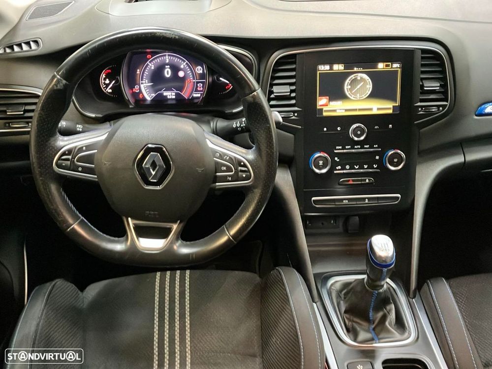 Renault Mégane - 6