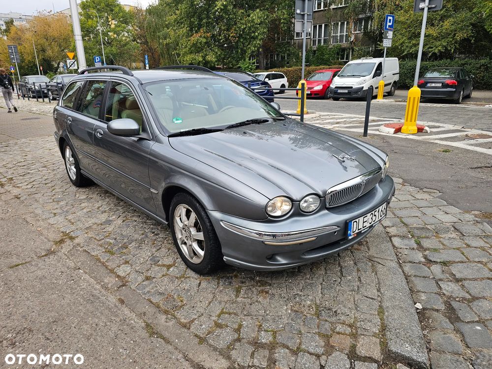 Jaguar X-Type - 1
