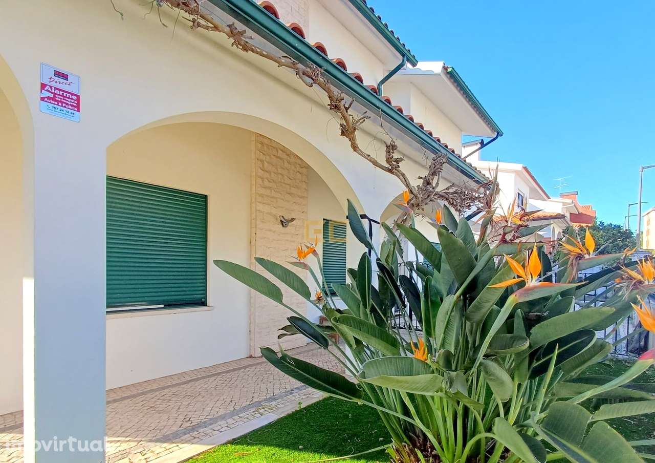 Moradia T5 unifamiliar - Tavarede - Grande imagem: 5/53