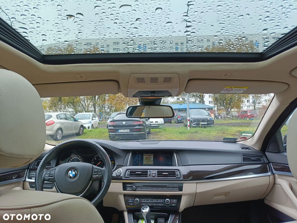 BMW Seria 5 520d Luxury Line - 24