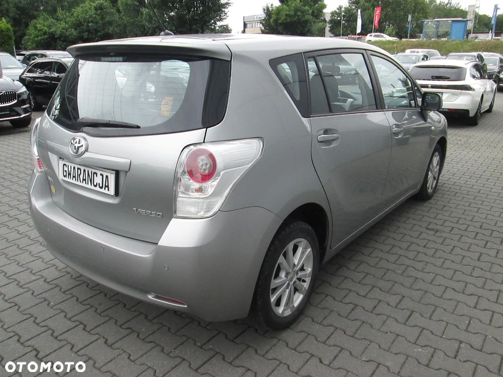 Toyota Verso 2.0 D-4D Life - 30