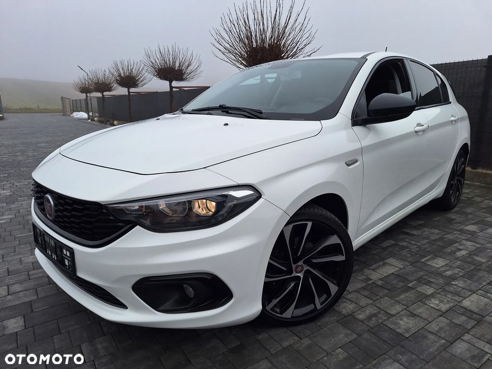 Fiat Tipo 1.4 T-Jet S-Design - 1