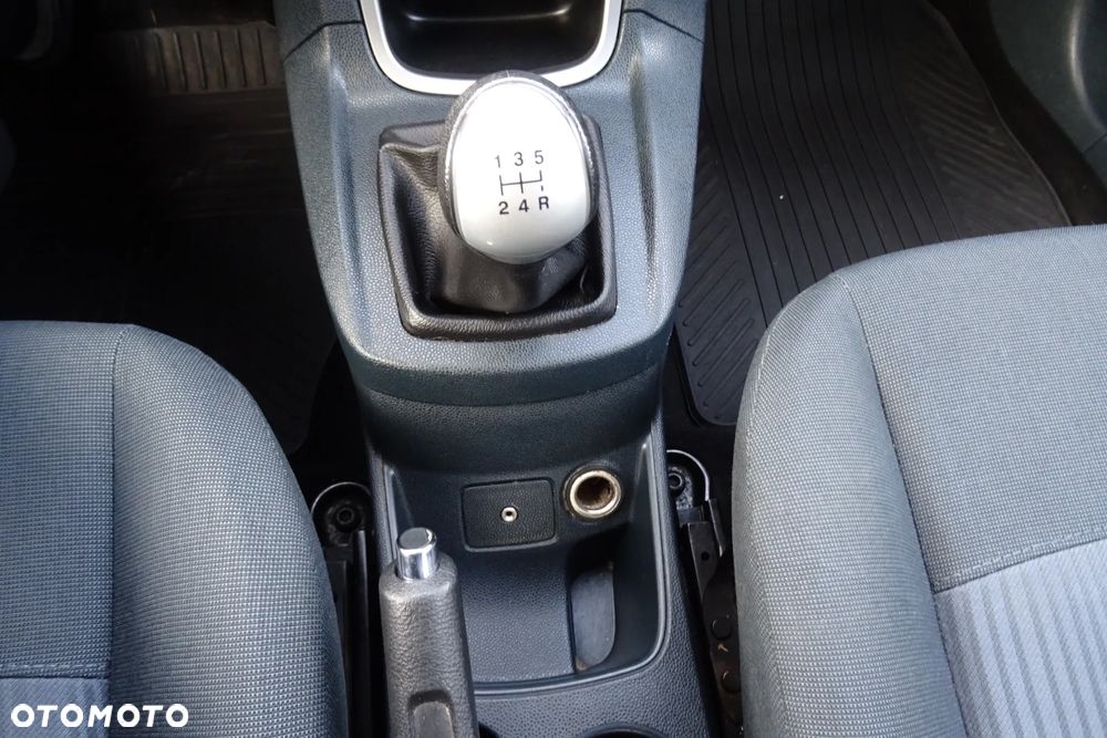 Ford Fiesta 1.25 SYNC Edition - 13